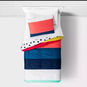 Striped/Polka Dot Reversible Comforter Pillowfort